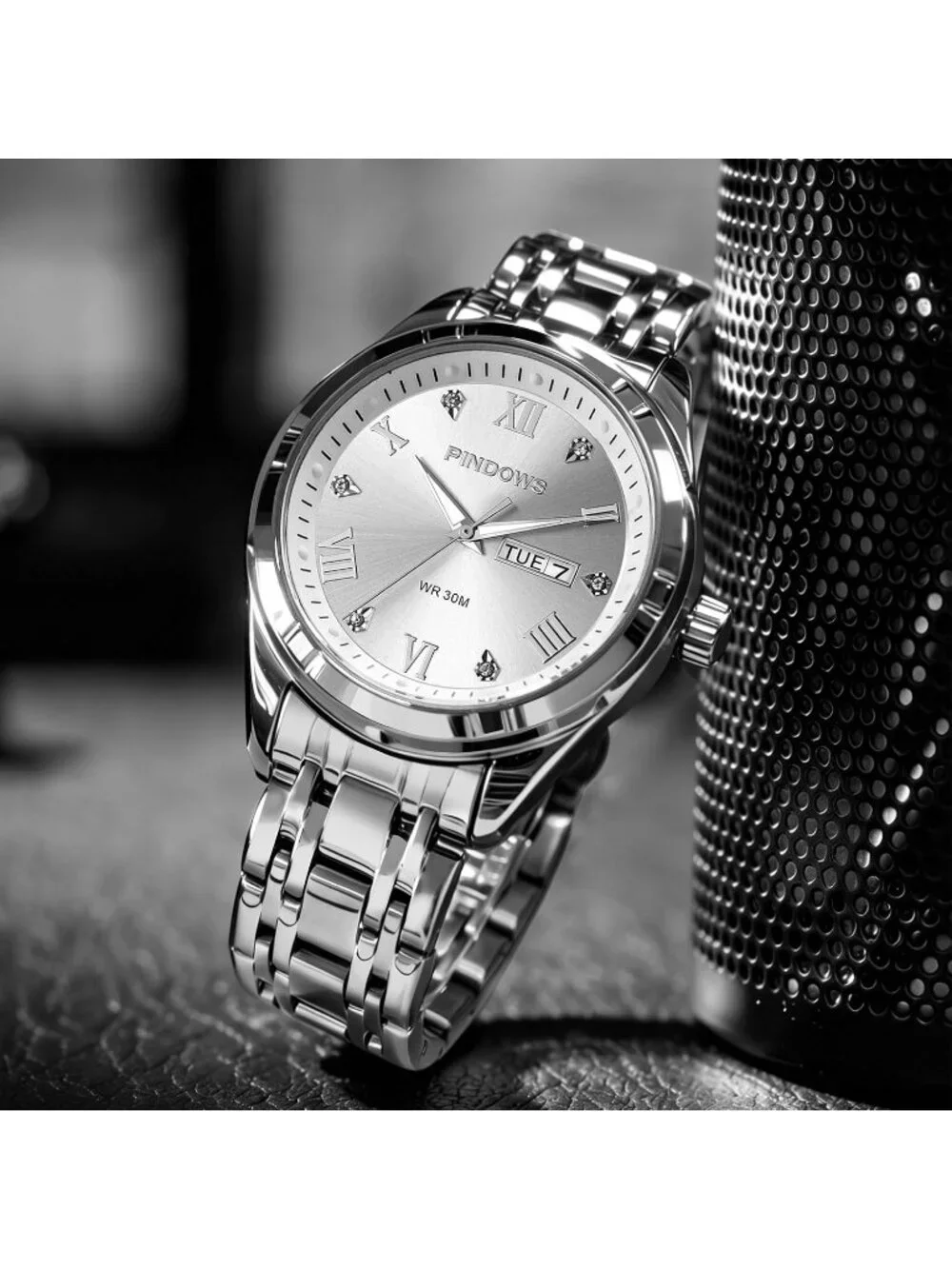 Men's Silvery Classic Quartz Watch Stainless Steel Diamond Dial Wrist Watches